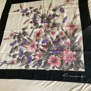 Vintage Leonardi Scarf